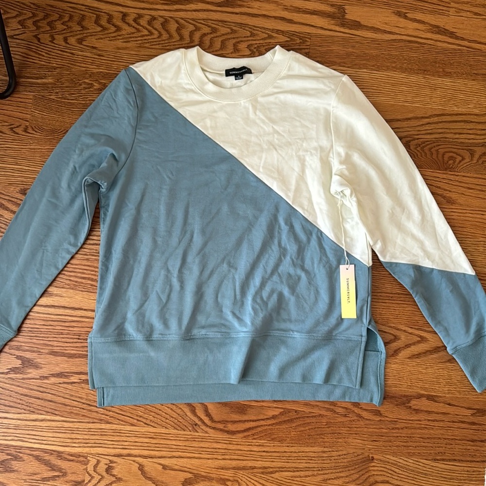 Summersalt pullover NWT size M
